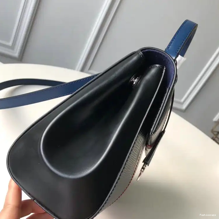 Fashionreps 19T1L0348 LV Bags 0722